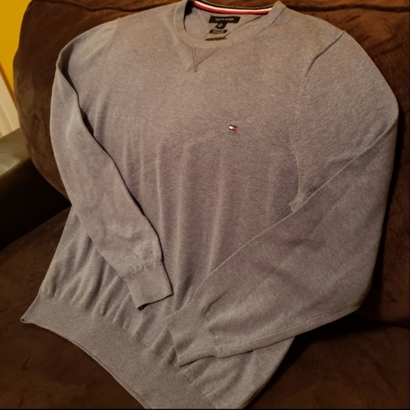 Tommy Hilfiger Light Blue Crewneck Sweater - Picture 2 of 2